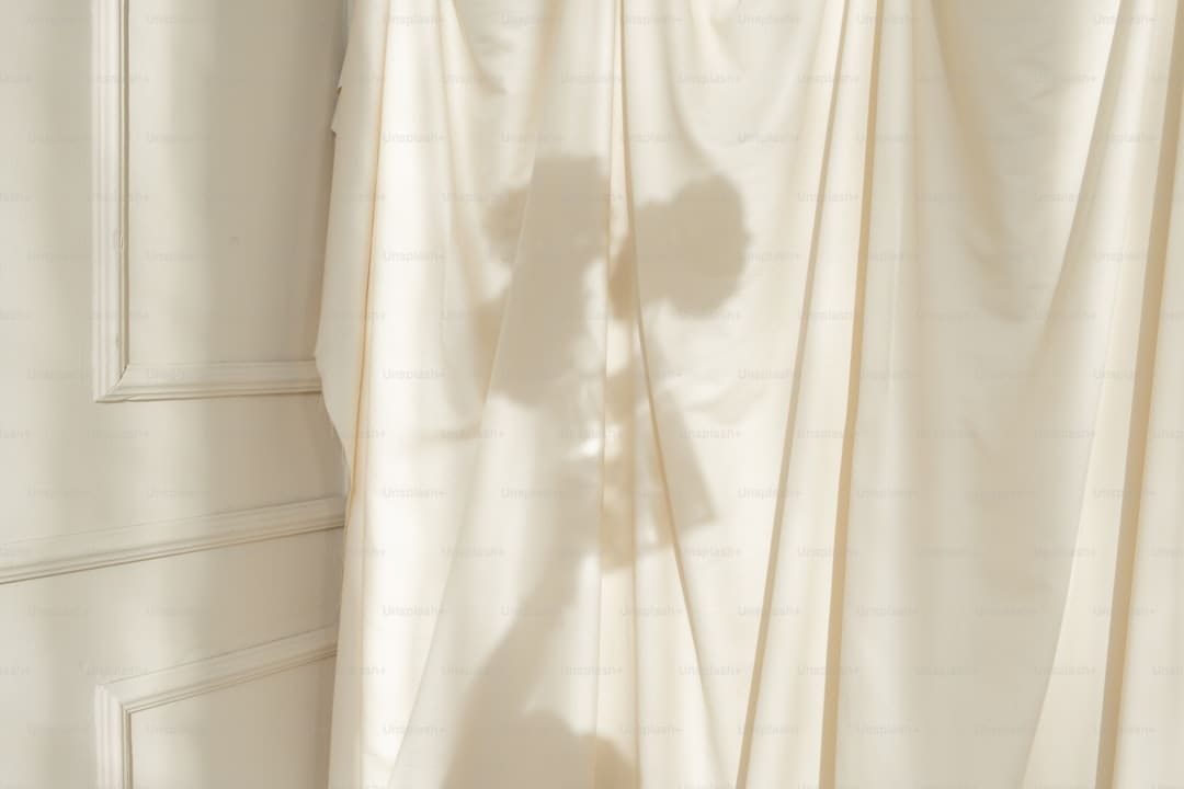 邓超现身南昌买一毛钱奶奶凉菜 夸奶奶“像花儿相同年青”